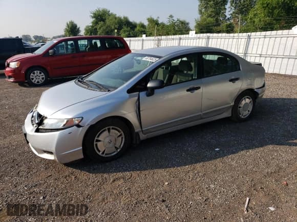 ✅ 2010 Honda Civic DX-G • VIN: 2HGFA1F4XAH026949 • Лот: 68794625. Опубликован ранее на Copart с пробегом 166 437 миль. Бесплатный доступ к архиву аукционных продаж из США и подробный отчёт об истории автомобиля на DreamBid. Изображение 1.