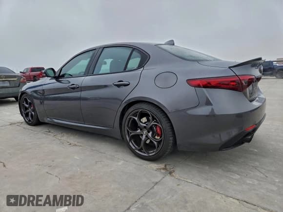 ✅ 2018 Alfa Romeo Giulia Ti Sport • VIN: ZARFAECN2J7597159 • Lot: 96051545. Listed on Copart with 137,589 mi. Free auction sales archive from the USA and detailed vehicle history report at DreamBid. Image 2.