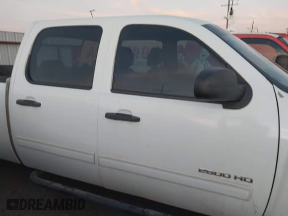 ✅ 2013 Chevrolet Silverado 2500HD Work Truck • VIN: 1GC1KVCG9DF172373 • Lot: 43636735. Listed on IAAI with 321,380 mi. Free auction sales archive from the USA and detailed vehicle history report at DreamBid. Image 13.
