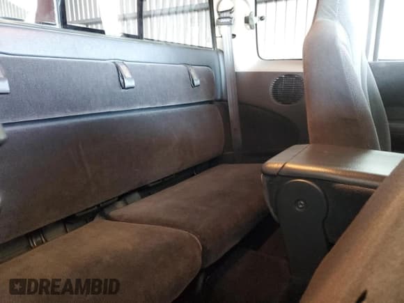 ✅ 2002 Dodge Dakota Sport • VIN: 1B7GL32N42S690648 • Lot: 80726205. Wystawiony na Copart z przebiegiem 149 016 mil. Bezpłatny archiwum sprzedaży aukcyjnych z USA i szczegółowy raport historii pojazdu na DreamBid. Zdjęcie 10.