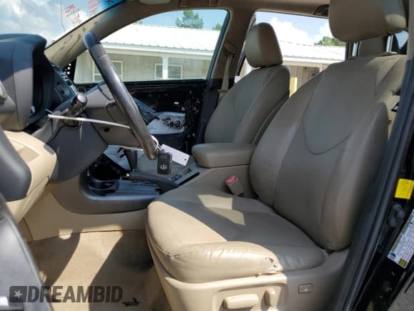 ✅ 2012 Toyota RAV4 Limited • VIN: 2T3YF4DV6CW117354 • Lot: 80550875. Listed on Copart with 137,631 mi. Free auction sales archive from the USA and detailed vehicle history report at DreamBid. Image 7.