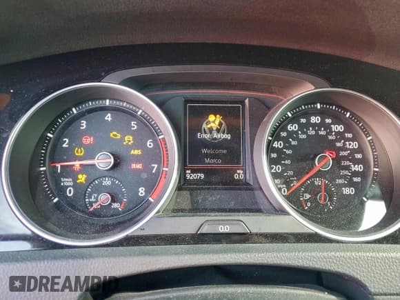 ✅ 2018 Volkswagen Golf GTI S • VIN: 3VW447AU4JM280081 • Лот: 94588725. Опубликован ранее на Copart с пробегом 92 079 миль. Бесплатный доступ к архиву аукционных продаж из США и подробный отчёт об истории автомобиля на DreamBid. Изображение 9.