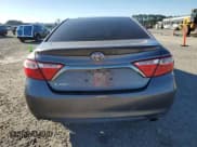✅ 2017 Toyota Camry LE • VIN: 4T1BF1FK5HU646379 • Lot: 86470335. Wystawiony na Copart z przebiegiem 147 482 mil. Bezpłatny archiwum sprzedaży aukcyjnych z USA i szczegółowy raport historii pojazdu na DreamBid. Zdjęcie 6.