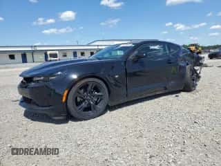 2023 Chevrolet Camaro 1LT с VIN 1G1FB1RS8P0160791, выставлен на аукционе Copart как лот 70573935 с пробегом Не указан миль и Списание • Salvage title. История ставок и продаж доступна на DreamBid. Изображение 1.