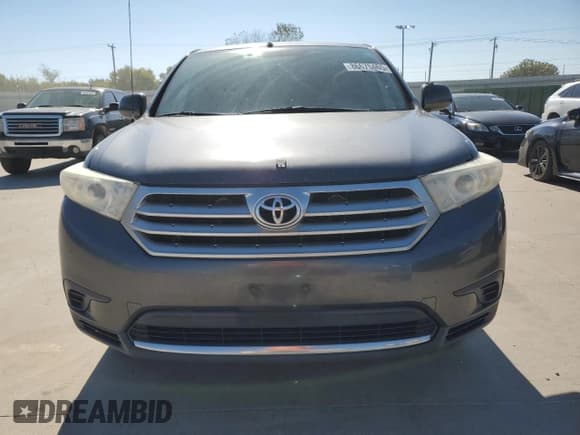 ✅ 2011 Toyota Highlander • VIN: 5TDZK3EH8BS036584 • Лот: 86675465. Опубликован ранее на Copart с пробегом 234 788 миль. Бесплатный доступ к архиву аукционных продаж из США и подробный отчёт об истории автомобиля на DreamBid. Изображение 5.