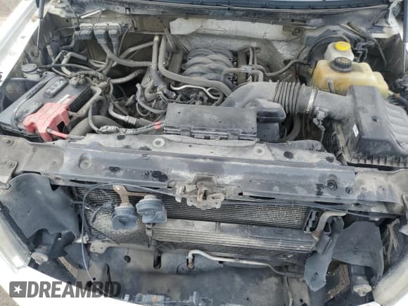 ✅ 2014 Ford F-150 XL • VIN: 1FTVX1EF4EKD96580 • Lot: 55666825. Listed on Copart with 404,957 mi. Free auction sales archive from the USA and detailed vehicle history report at DreamBid. Image 11.