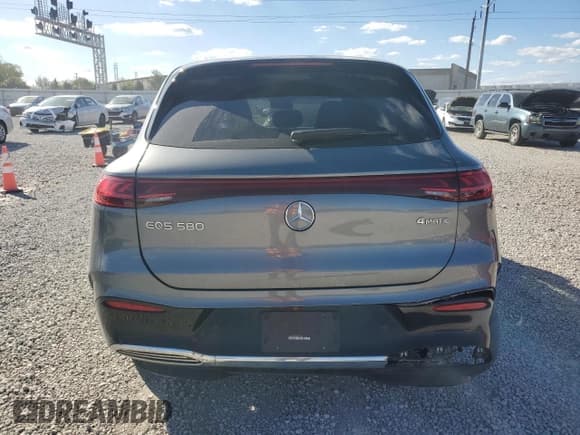 ✅ 2023 Mercedes-Benz EQS 580 • VIN: 4JGDM4EB8PA015692 • Lot: 83781395. Wystawiony na Copart z przebiegiem 31 597 mil. Bezpłatny archiwum sprzedaży aukcyjnych z USA i szczegółowy raport historii pojazdu na DreamBid. Zdjęcie 6.