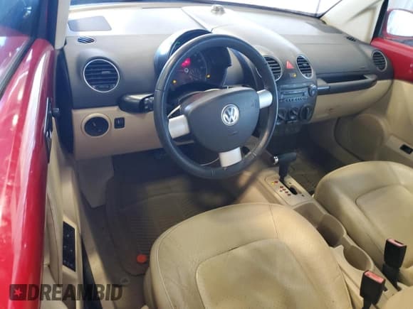 ✅ 2007 Volkswagen Beetle • VIN: 3VWSF31Y07M415420 • Lot: 73780854. Listed on Copart with 112,013 mi. Free auction sales archive from the USA and detailed vehicle history report at DreamBid. Image 8.