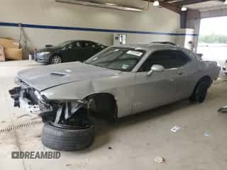 2016 Dodge Challenger SXT z VIN 2C3CDZAG7GH338524, wystawiony jako Copart lot #72052065 z przebiegiem 122 463 mil mil oraz Szkoda całkowita • Salvage title. Historia ofert i sprzedaży dostępna na DreamBid. Obrazek 1.
