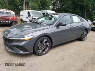 2025 Hyundai Elantra Blue z VIN KMHLM4DJ5SU126180, wystawiony jako Copart lot #71012265 z przebiegiem 12 mil mil oraz Szkoda całkowita • Salvage title. Historia ofert i sprzedaży dostępna na DreamBid. Obrazek 1.