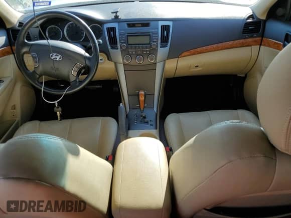 ✅ 2009 Hyundai Sonata GLS • VIN: 5NPET46F19H469372 • Lot: 72396394. Listed on Copart with 171,976 mi miles. Access the free auction sales archive from the USA and view a detailed vehicle history report at DreamBid. Image 8.