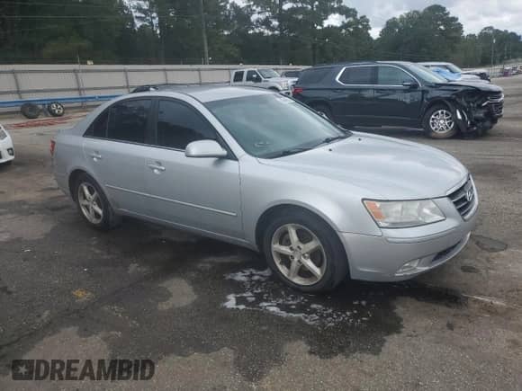 2009 Hyundai Sonata SE with VIN 5NPEU46F49H467810, listed as a Copart auction lot 83948255 with 109,423 mi miles and Salvage title. Bid and sale history available at DreamBid. Image 4.