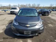 ✅ 2017 Chevrolet Bolt EV LT • VIN: 1G1FW6S0XH4180027 • Lot: 53737225. Wystawiony na Copart z przebiegiem 98 046 mil. Bezpłatny archiwum sprzedaży aukcyjnych z USA i szczegółowy raport historii pojazdu na DreamBid. Zdjęcie 5.