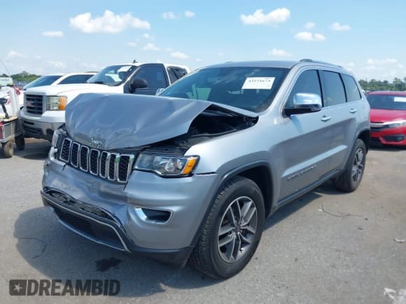 ✅ 2020 Jeep Grand Cherokee Limited • VIN: 1C4RJEBG3LC266045 • Lot: 43151674. Listed on IAAI with 101,084 mi. Free auction sales archive from the USA and detailed vehicle history report at DreamBid. Image 17.