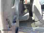 2003 Chevrolet Silverado 1500 LS с VIN 2GCEC19X531369142, выставлен на аукционе IAAI как лот 42510684 с пробегом Не указан миль и . История ставок и продаж доступна на DreamBid. Изображение 8.