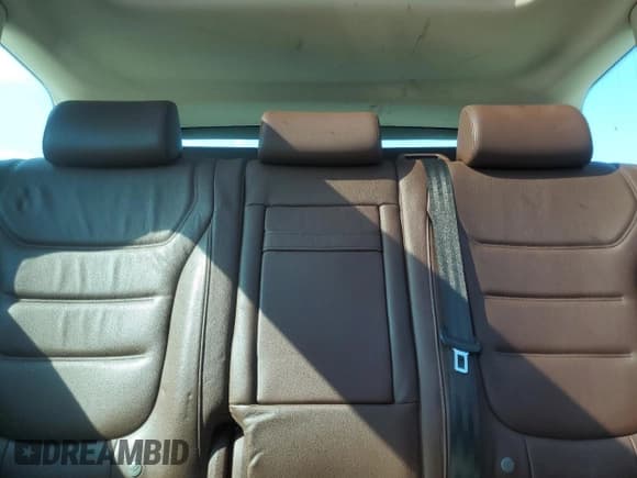 ✅ 2013 Volkswagen Touareg Lux • VIN: WVGEF9BP6DD013932 • Lot: 62047945. Listed on Copart with 127,821 mi. Free auction sales archive from the USA and detailed vehicle history report at DreamBid. Image 10.