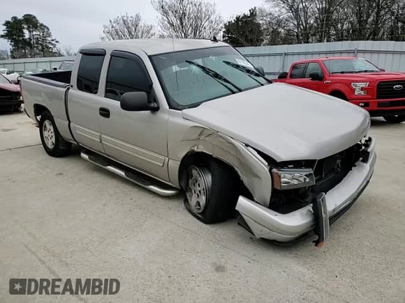 ✅ 2006 Chevrolet Silverado 1500 LT1 • VIN: 1GCEC19TX6Z267473 • Лот: 89146345. Опубликован ранее на Copart с пробегом 270 137 миль. Бесплатный доступ к архиву аукционных продаж из США и подробный отчёт об истории автомобиля на DreamBid. Изображение 11.