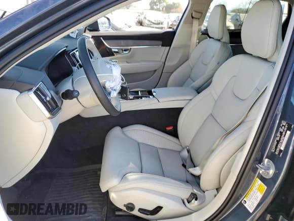 ✅ 2024 Volvo S90 Recharge Plug-In Hybrid Ultimate • VIN: LVYH60AF7RP408092 • Lot: 75875604. Wystawiony na Copart z przebiegiem 1 459 mil. Bezpłatny archiwum sprzedaży aukcyjnych z USA i szczegółowy raport historii pojazdu na DreamBid. Zdjęcie 7.