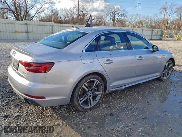 ✅ 2018 Audi A4 Premium Plus • VIN: WAUENAF48JA156674 • Лот: 94463585. Опубликован ранее на Copart с пробегом 97 280 миль. Бесплатный доступ к архиву аукционных продаж из США и подробный отчёт об истории автомобиля на DreamBid. Изображение 3.