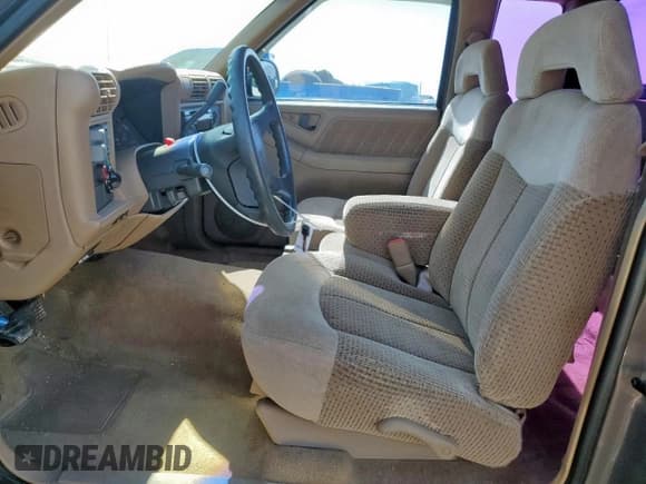 ✅ 1997 GMC Sonoma SLS • VIN: 1GTCS19X6V8506549 • Lot: 65263955. Wystawiony na Copart z przebiegiem 89 264 mil. Bezpłatny archiwum sprzedaży aukcyjnych z USA i szczegółowy raport historii pojazdu na DreamBid. Zdjęcie 7.