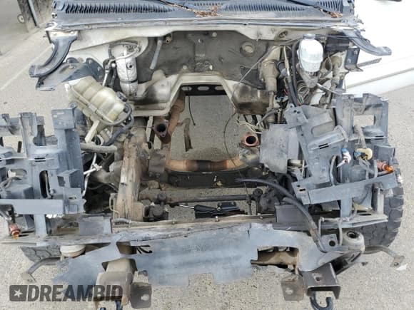 ✅ 2003 Chevrolet Silverado 2500HD LS • VIN: 1GCHC29U13E267442 • Лот: 51182565. Опубликован ранее на Copart с пробегом Не указан. Бесплатный доступ к архиву аукционных продаж из США и подробный отчёт об истории автомобиля на DreamBid. Изображение 11.