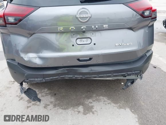 ✅ 2023 Nissan Rogue SV • VIN: JN8BT3BBXPW350487 • Lot: 42465145. Wystawiony na IAAI z przebiegiem 20 244 mil. Bezpłatny archiwum sprzedaży aukcyjnych z USA i szczegółowy raport historii pojazdu na DreamBid. Zdjęcie 6.