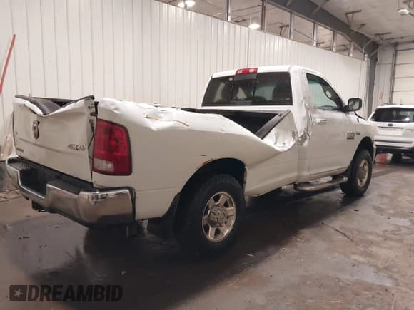 ✅ 2013 Ram 2500 • VIN: 3C6LR5BT4DG559115 • Lot: 42313531. Wystawiony na IAAI z przebiegiem 124 472 mil. Bezpłatny archiwum sprzedaży aukcyjnych z USA i szczegółowy raport historii pojazdu na DreamBid. Zdjęcie 4.