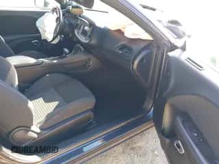 2019 Dodge Challenger R/T z VIN 2C3CDZBT1KH660483, wystawiony jako IAAI lot #43038116 z przebiegiem 89 982 mil mil oraz . Historia ofert i sprzedaży dostępna na DreamBid. Obrazek 5.