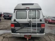 ✅ 1995 GMC Vandura • VIN: 1GDEG25K9SF517249 • Lot: 56543835. Wystawiony na Copart z przebiegiem 224 865 mil. Bezpłatny archiwum sprzedaży aukcyjnych z USA i szczegółowy raport historii pojazdu na DreamBid. Zdjęcie 6.