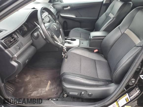 2012 Toyota Camry SE Sport Limited Edition z VIN 4T1BF1FK8CU159377, wystawiony jako Copart lot #82376895 z przebiegiem 216 781 mil mil oraz Szkoda całkowita • Salvage title. Historia ofert i sprzedaży dostępna na DreamBid. Obrazek 7.