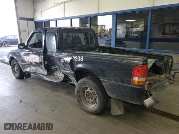 ✅ 1996 Ford Ranger XLT • VIN: 1FTCR14X0TPA59559 • Lot: 92605745. Wystawiony na Copart z przebiegiem 243 801 mil. Bezpłatny archiwum sprzedaży aukcyjnych z USA i szczegółowy raport historii pojazdu na DreamBid. Zdjęcie 2.