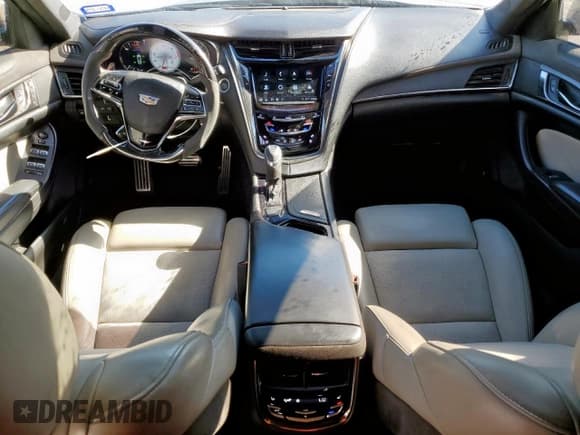 ✅ 2018 Cadillac CTS-V • VIN: 1G6A15S64J0110005 • Лот: 92466015. Опубликован ранее на Copart с пробегом 47 408 миль. Бесплатный доступ к архиву аукционных продаж из США и подробный отчёт об истории автомобиля на DreamBid. Изображение 8.