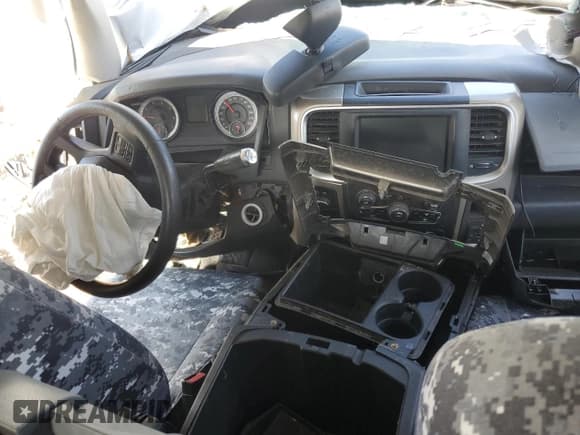 ✅ 2014 Ram 2500 SLT • VIN: 3C6TR5DT2EG121403 • Lot: 69184865. Listed on Copart with Not provided. Free auction sales archive from the USA and detailed vehicle history report at DreamBid. Image 8.