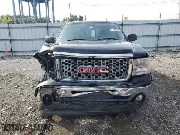 ✅ 2011 GMC Sierra 1500 SLE • VIN: 1GTR1VE06BZ110138 • Lot: 81584355. Wystawiony na Copart z przebiegiem 115 770 mil. Bezpłatny archiwum sprzedaży aukcyjnych z USA i szczegółowy raport historii pojazdu na DreamBid. Zdjęcie 5.