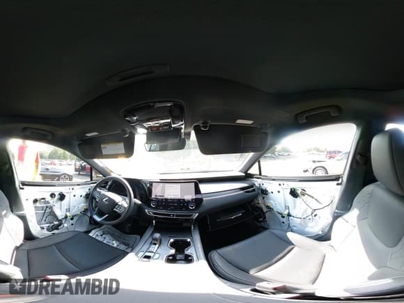 ✅ 2025 Lexus RX 350 • VIN: JTJCHMAAXS2022774 • Lot: 42693756. Wystawiony na IAAI z przebiegiem 7 431 mil. Bezpłatny archiwum sprzedaży aukcyjnych z USA i szczegółowy raport historii pojazdu na DreamBid. Zdjęcie 19.