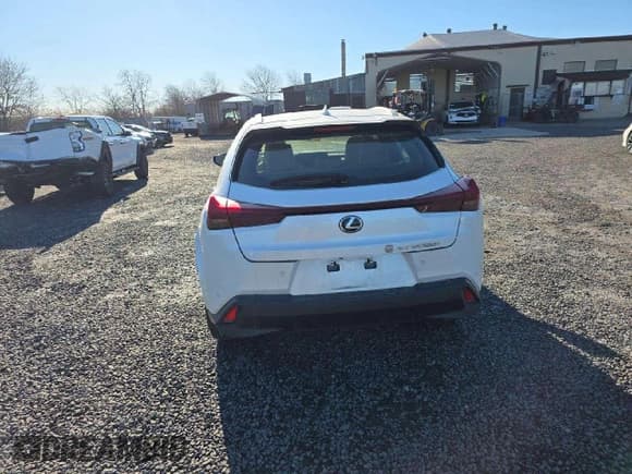 ✅ 2023 Lexus UX 250h Premium • VIN: JTHP9JBH5P2067865 • Lot: 48177135. Listed on Copart with 26,139 mi. Free auction sales archive from the USA and detailed vehicle history report at DreamBid. Image 6.