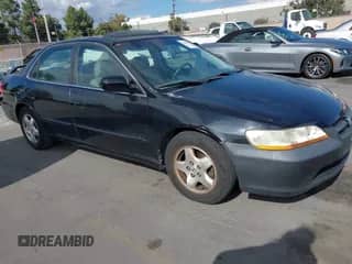 2000 Honda Accord EX с VIN 1HGCG1657YA093379, выставлен на аукционе IAAI как лот 43408025 с пробегом 259 240 миль миль и . История ставок и продаж доступна на DreamBid. Изображение 1.