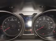 ✅ 2013 Hyundai Veloster w/Black Int • VIN: KMHTC6AD7DU134751 • Лот: 42259371. Опубликован ранее на IAAI с пробегом 92 161 миль. Бесплатный доступ к архиву аукционных продаж из США и подробный отчёт об истории автомобиля на DreamBid. Изображение 7.