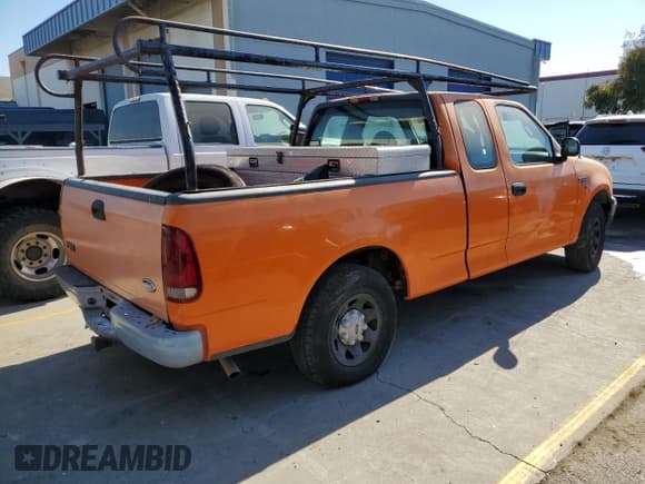 ✅ 2000 Ford F-150 XL • VIN: 2FTPX17Z5YCA82431 • Lot: 74281364. Listed on Copart with 270,108 mi. Free auction sales archive from the USA and detailed vehicle history report at DreamBid. Image 3.