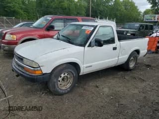 ✅ 2002 Chevrolet S-10 Fleet • VIN: 1GCCS145728109286 • Лот: 55463635. Опубликован ранее на Copart с пробегом Не указан. Бесплатный доступ к архиву аукционных продаж из США и подробный отчёт об истории автомобиля на DreamBid. Изображение 1.