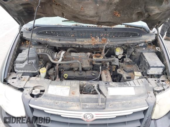 ✅ 2006 Chrysler Town & Country Touring • VIN: 2A8GP54L46R836333 • Lot: 41934540. Listed on IAAI with Not provided. Free auction sales archive from the USA and detailed vehicle history report at DreamBid. Image 10.