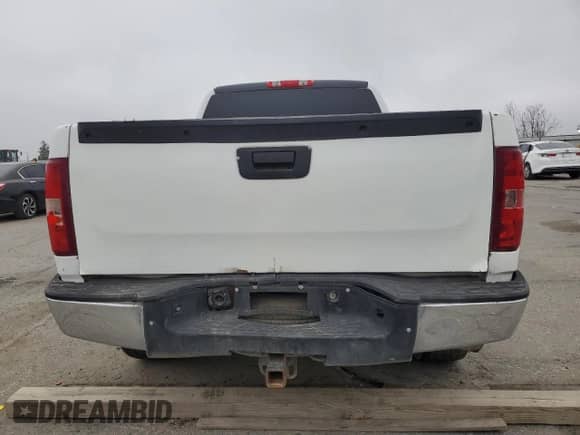 2011 Chevrolet Silverado 1500 LT z VIN 1GCRCSEA7BZ295656, wystawiony jako Copart lot #87011264 z przebiegiem 230 481 mil mil oraz Szkoda całkowita • Salvage title. Historia ofert i sprzedaży dostępna na DreamBid. Obrazek 6.