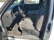 ✅ 2005 Chevrolet Silverado 1500 LS • VIN: 1GCEC19V75Z150157 • Лот: 60890404. Опубликован ранее на Copart с пробегом 400 346 миль. Бесплатный доступ к архиву аукционных продаж из США и подробный отчёт об истории автомобиля на DreamBid. Изображение 7.