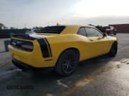 ✅ 2017 Dodge Challenger T/A 392 • VIN: 2C3CDZFJ4HH637913 • Lot: 56367985. Wystawiony na Copart z przebiegiem 42 623 mil. Bezpłatny archiwum sprzedaży aukcyjnych z USA i szczegółowy raport historii pojazdu na DreamBid. Zdjęcie 3.