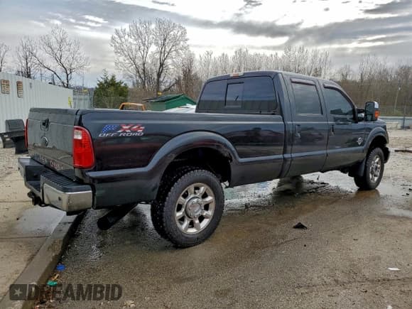 ✅ 2012 Ford F-250 Lariat • VIN: 1FT7W2BT5CED05128 • Lot: 92630475. Listed on Copart with 218,559 mi. Free auction sales archive from the USA and detailed vehicle history report at DreamBid. Image 3.