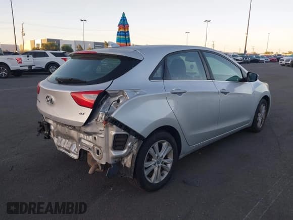 ✅ 2013 Hyundai Elantra • VIN: KMHD35LE8DU109118 • Lot: 43599644. Listed on IAAI with 148,008 mi. Free auction sales archive from the USA and detailed vehicle history report at DreamBid. Image 4.