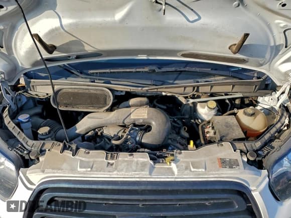 ✅ 2019 Ford Transit • VIN: 1FTYE2CM7KKB69437 • Lot: 93989735. Listed on Copart with 78,686 mi. Free auction sales archive from the USA and detailed vehicle history report at DreamBid. Image 11.