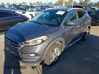 2017 Hyundai Tucson SE z VIN KM8J33A49HU421293, wystawiony jako IAAI lot #43470850 z przebiegiem 57 198 mil mil oraz . Historia ofert i sprzedaży dostępna na DreamBid. Obrazek 2.