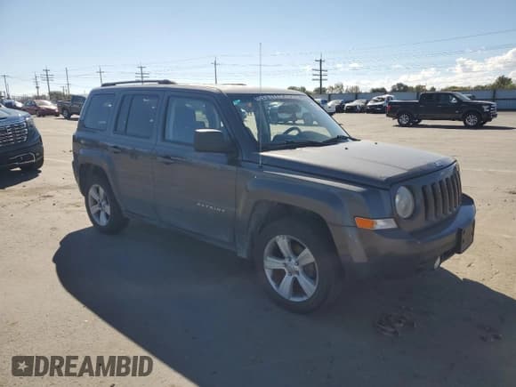 ✅ 2014 Jeep Patriot Latitude • VIN: 1C4NJPFB9ED719204 • Лот: 82389755. Опубликован ранее на Copart с пробегом 122 213 миль. Бесплатный доступ к архиву аукционных продаж из США и подробный отчёт об истории автомобиля на DreamBid. Изображение 4.