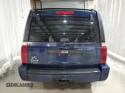 ✅ 2006 Jeep Commander • VIN: 1J8HG48N86C129562 • Lot: 81072005. Wystawiony na Copart z przebiegiem 105 523 mil. Bezpłatny archiwum sprzedaży aukcyjnych z USA i szczegółowy raport historii pojazdu na DreamBid. Zdjęcie 6.